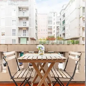  Appartamento Corso Buenos Aires-citta Studiappartamento Nuovo Con Wifi Italia